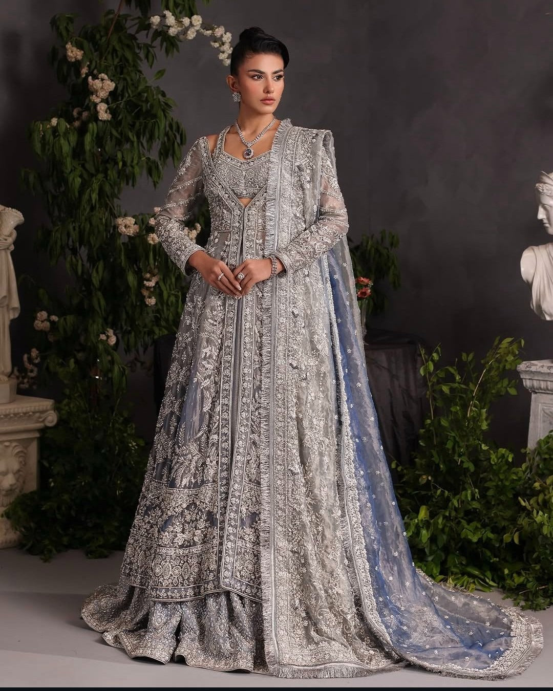 Ahmad Sultan Veleza – Starlace (Silver)